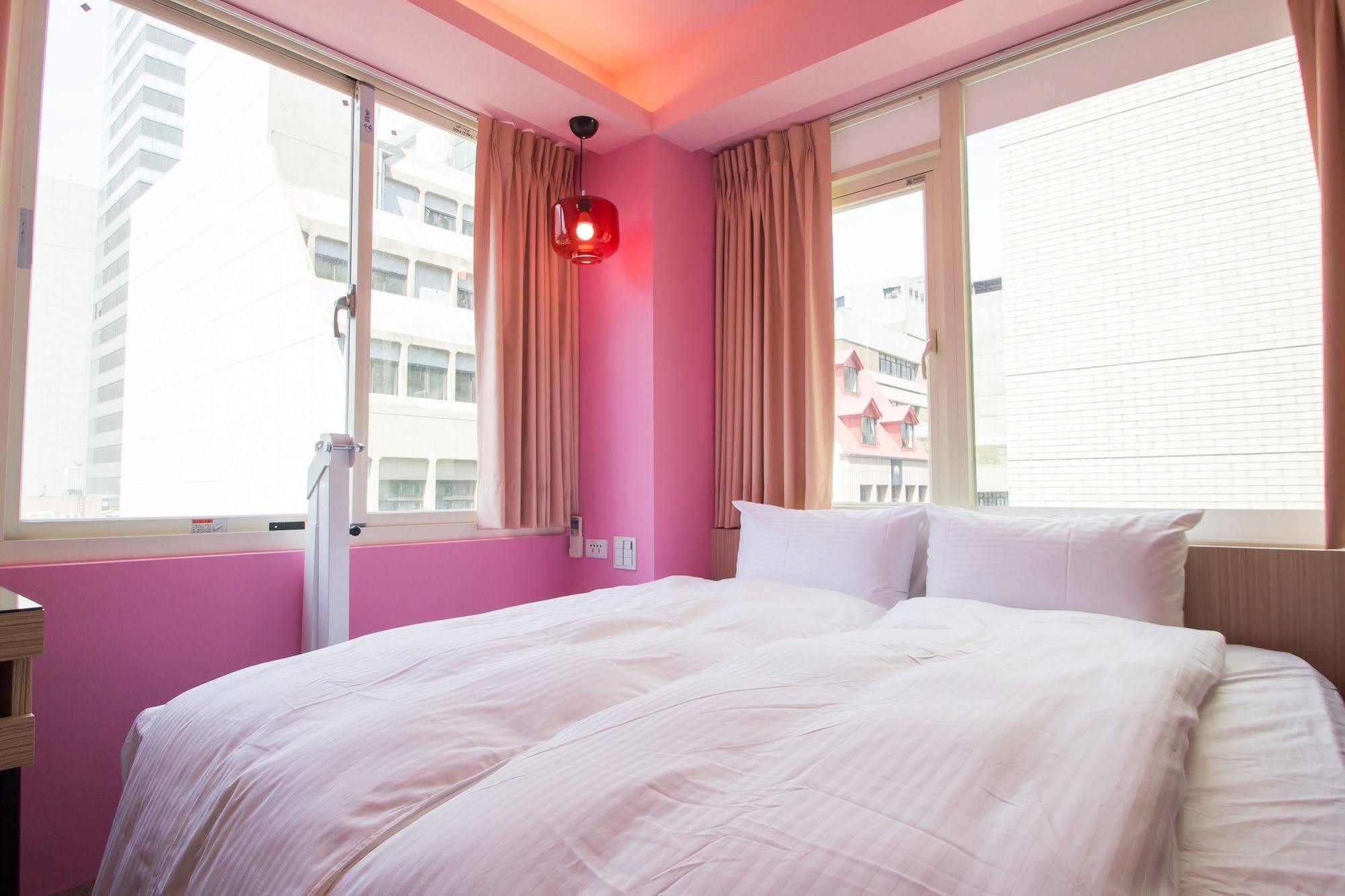 Morwing Hotel Fairytale Taipei Exterior photo