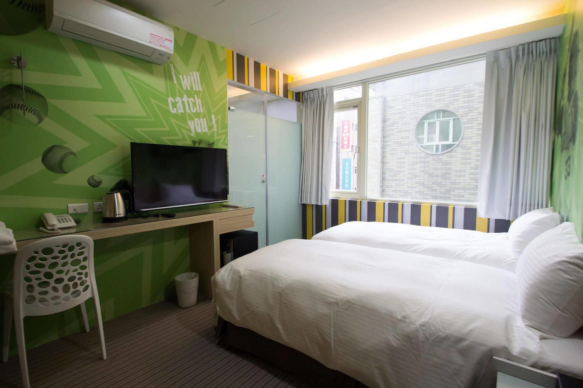 Morwing Hotel Fairytale Taipei Exterior photo